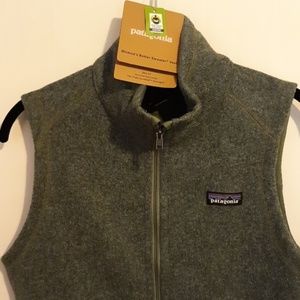 Patagonia NWT green Better Sweater Vest